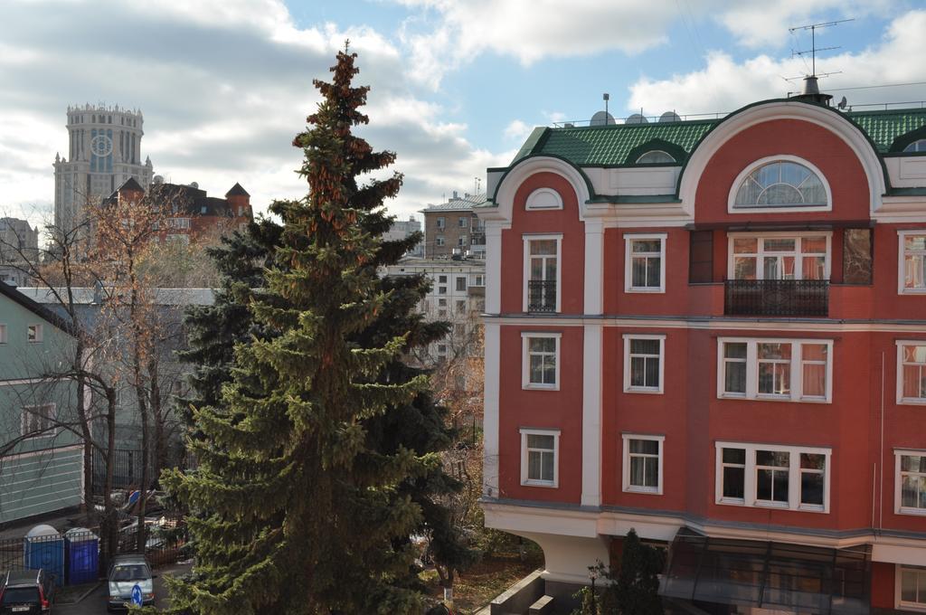 ホテルOzerkovskaya モスクワ エクステリア 写真